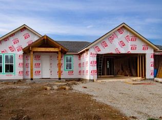 5104 Spruce St, Lawrence, KS 66049