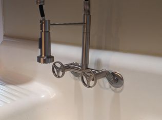 1 Sutton St #1E, Northbridge, MA 01534