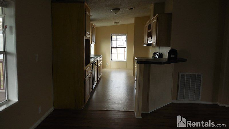 2nd image of 1711 Linares Way