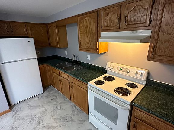 3rd image of 13397 Broadway St Unit 1