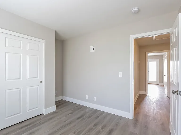9205 Millikan Ave — Photo 14