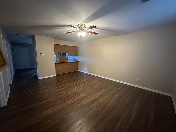 2nd image of 218 E 16th St APT 1-4
