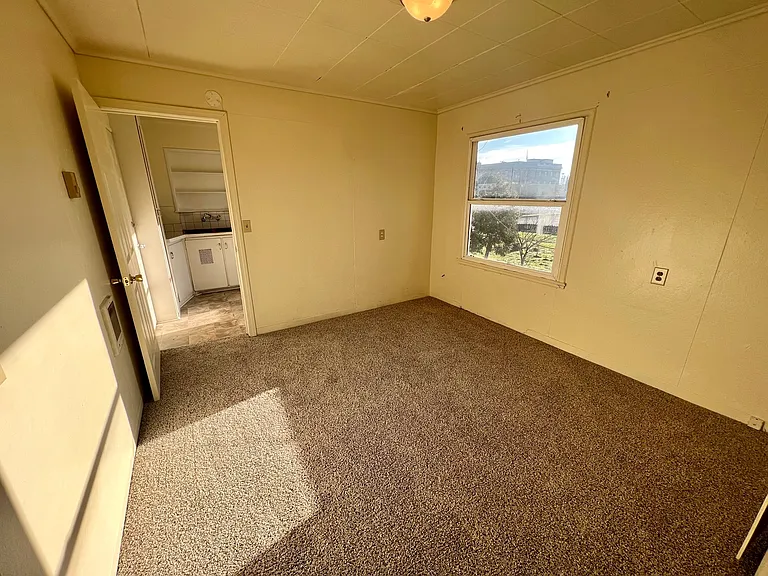 215 N Ivy St #1 — Photo 10