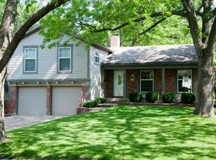 8616 W 90th St, Overland Park, KS 66212