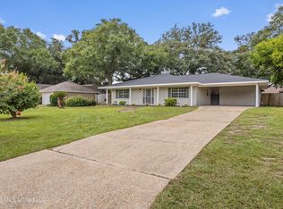 371 Lakeview Blvd, Biloxi, MS 39531