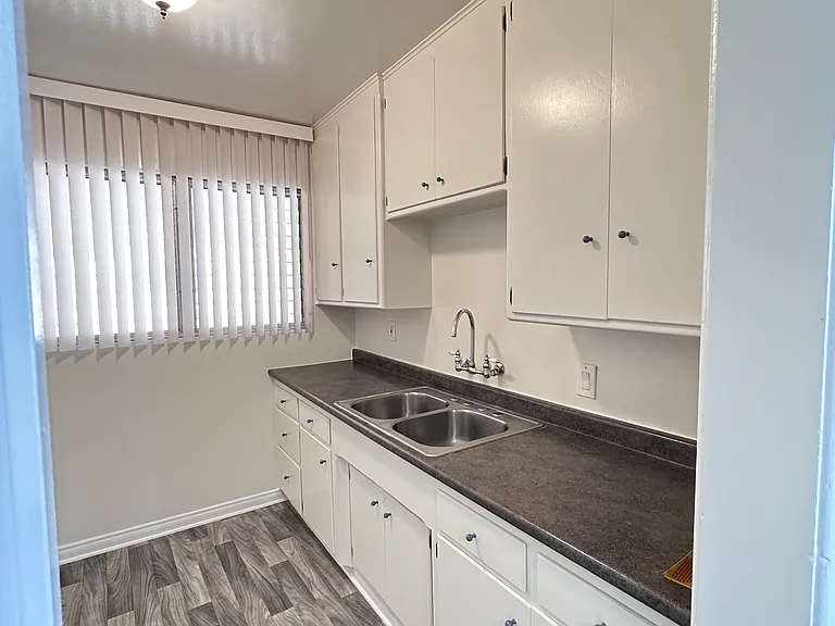 13520 Rye St #5 — Photo 4