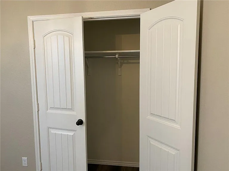 712 Estes Park — Photo 25