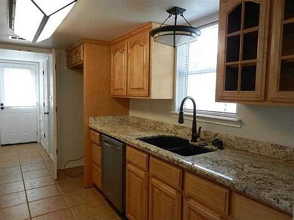 3rd image of 11390 Pine Haven St