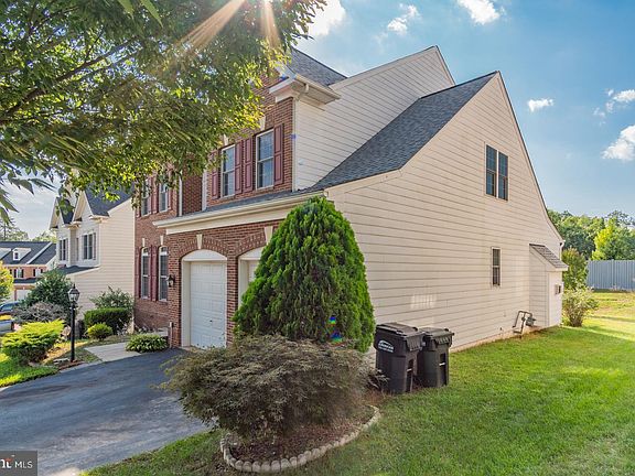 4th image of 10638 Moselle Ct