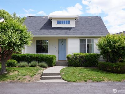 725 SE Creekside Drive, College Place, WA, 99324