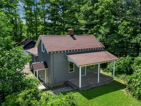 7290 Hayes Hollow Rd, West Falls, NY 14170