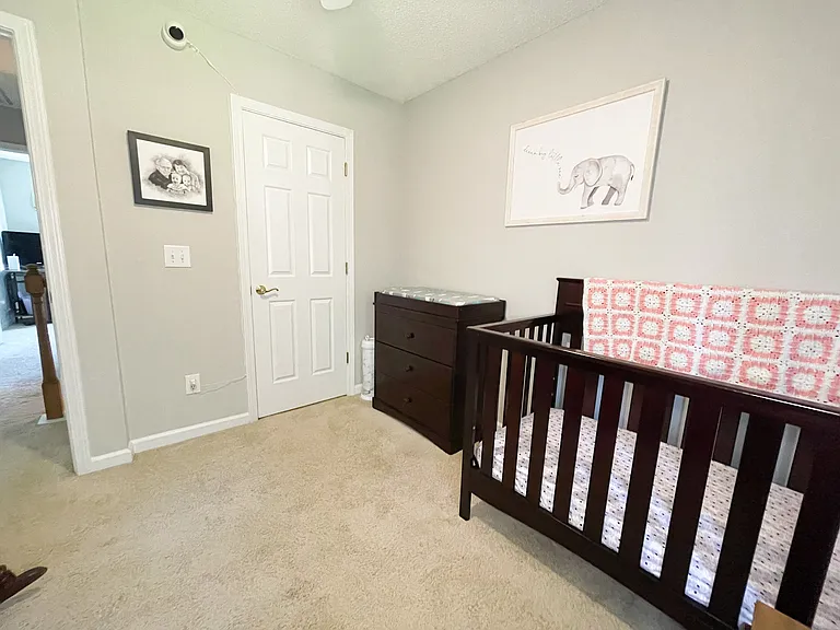 104 Cedar Field Ln — Photo 2