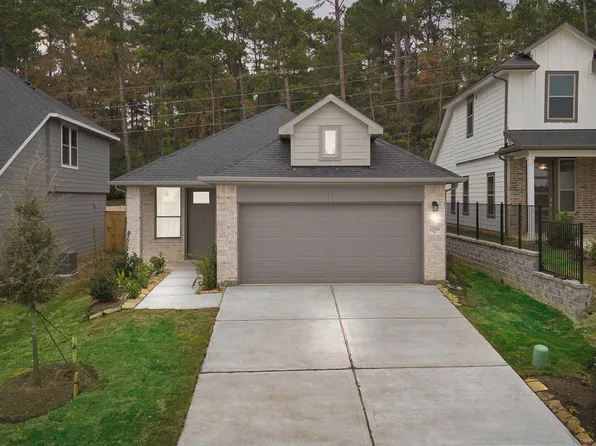 12199 Ridge Top Dr, Conroe, TX 77304