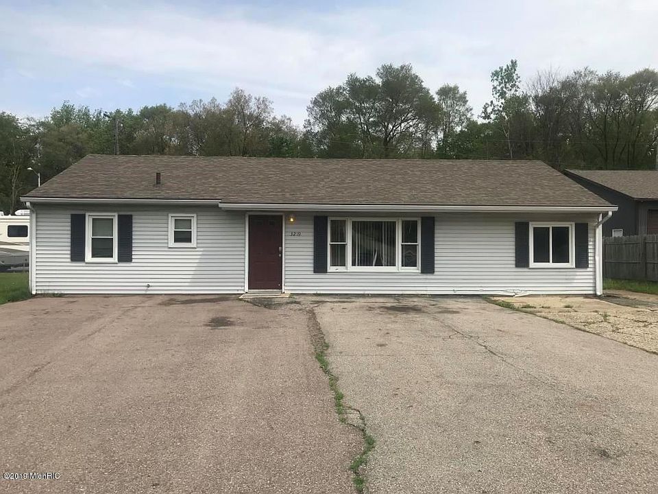 2nd image of 3219 Miller Rd
