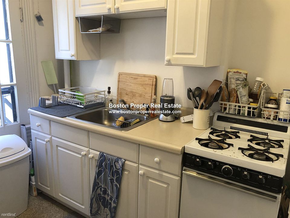 60 Charlesgate East #120 Boston - Fenway Unit Photo 1