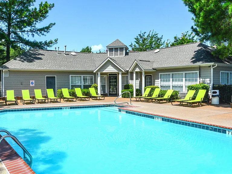 Southaven Pointe Apartments — Photo 1