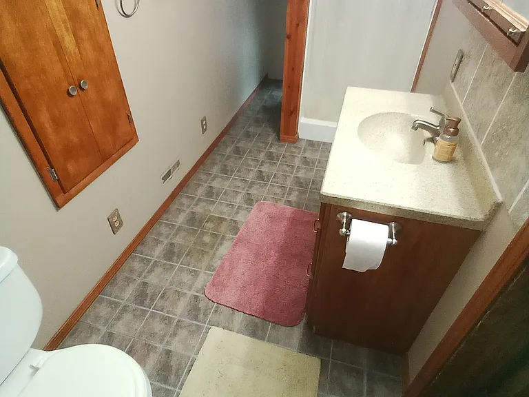 1106 E Olive St — Photo 4