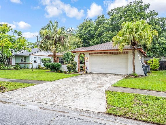 3rd image of 13812 Capitol Dr