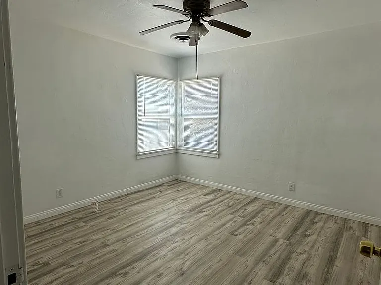 3708 Broadmoor St — Photo 7