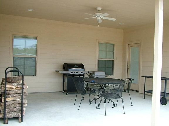 2nd image of 204 Billy Joe Fox Dr
