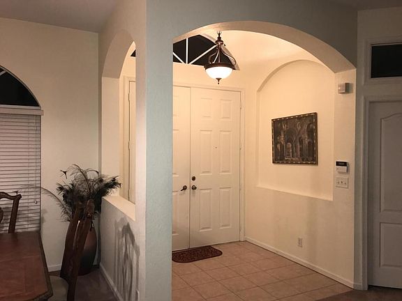 4th image of 1402 SE Odonnell Ln