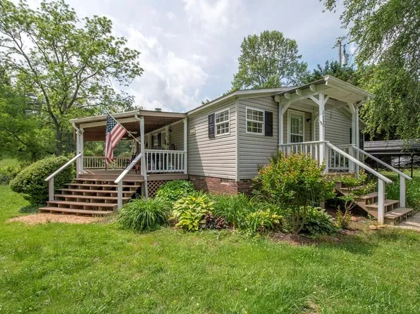 2890 Old Highway 64 E, Hayesville, NC 28904