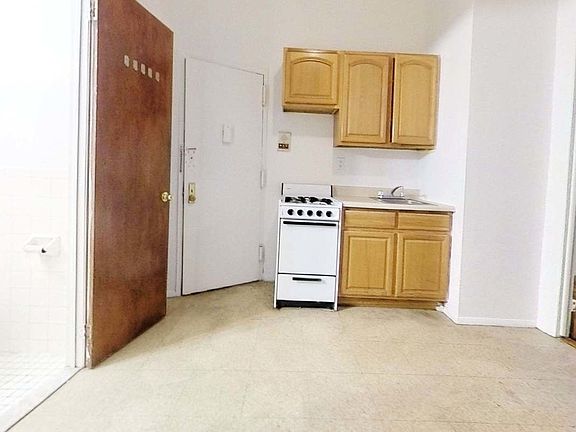 5th image of 409 E 74th St #C1
