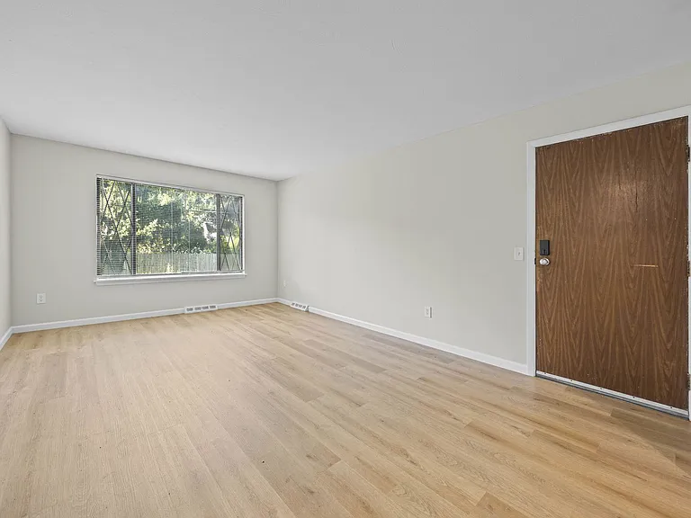 2519 Culver Road Apartments — Photo 31