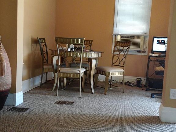 4th image of 14217 Lincoln Ave #1
