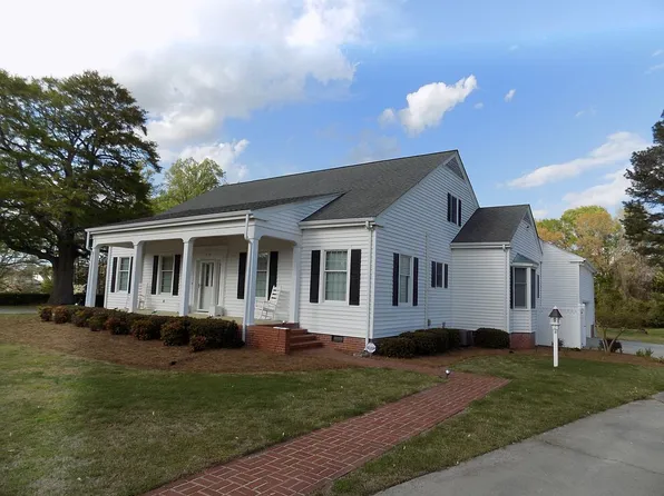 310 N Smithwick St, Williamston, NC 27892