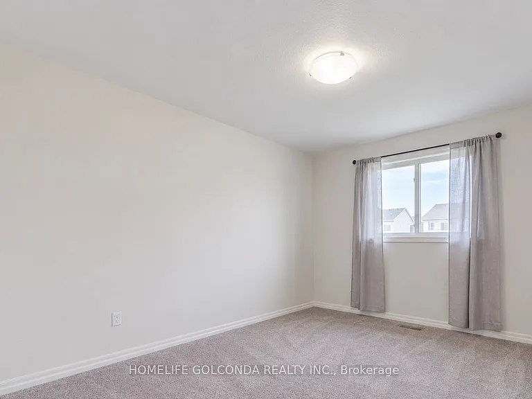 74 Renaissance Dr — Photo 10