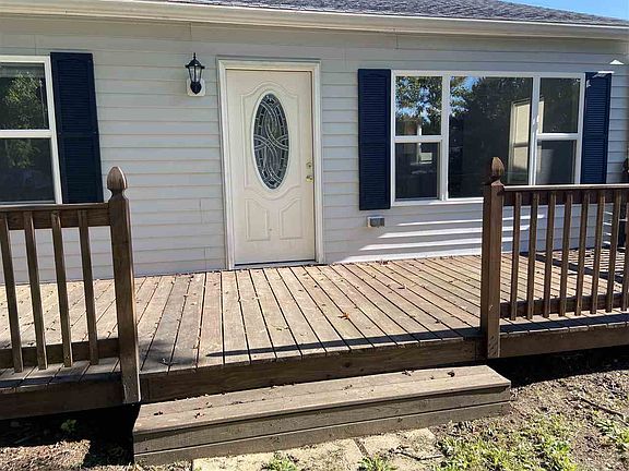3rd image of 110 Hodge St