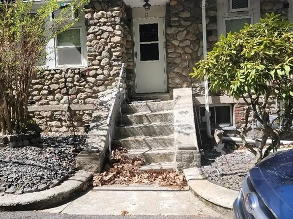 11 Olympia Ave, Shrewsbury, MA 01545