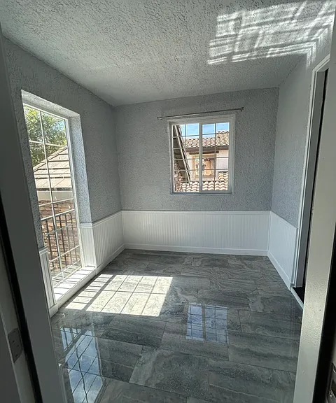 Balcony (without furniture)