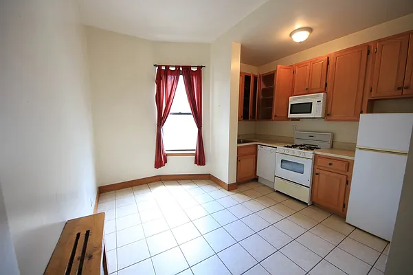 Rented by Guidance Realty Corp. | media 23