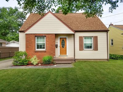 500 Dennison Ave, Akron, OH, 44312