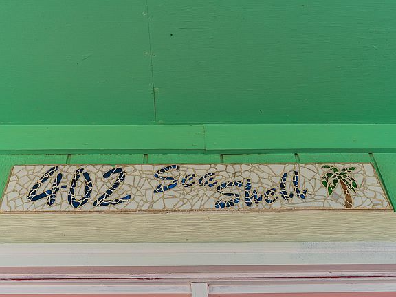 4th image of 402 Seashell Dr