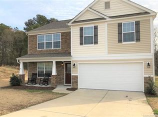 2720 Golden Rose Ln, Charlotte, NC 28216