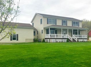 32 Upper Newtown Rd, Mechanicville, NY 12118