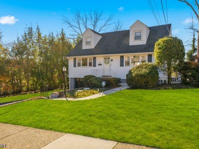 22 Laurel St, Hawthorne, NJ, 07506