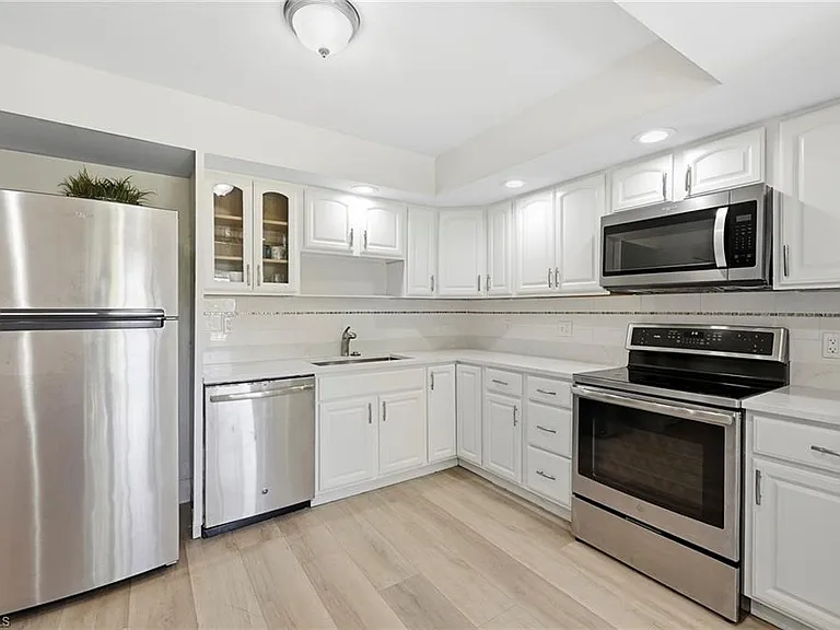 428 Meadowlark Ln #B — Photo 6