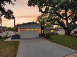 1864 Paradise Ln, Clearwater, FL 33756