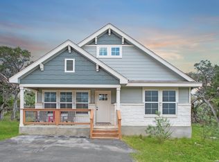 1033 EAGLE FLIGHT DR, Canyon Lake, TX 78133