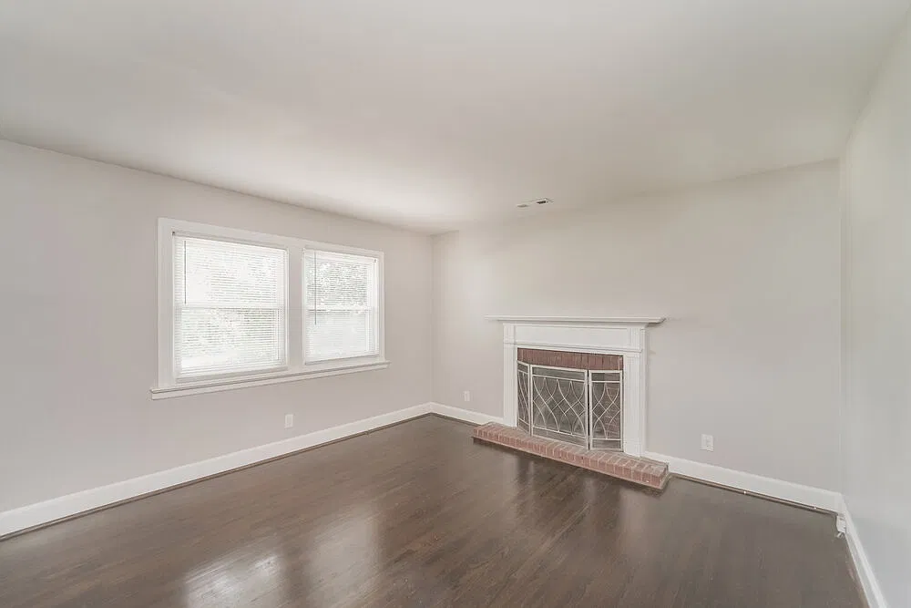 3 bed, 1.5 bath, 1484 sqft, $1,740 — Photo 4