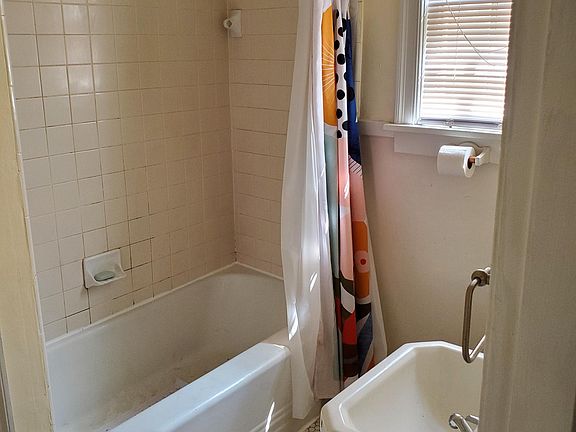 5th image of 3253 Overland Pl #3253