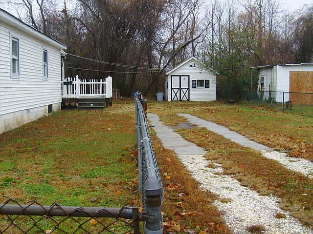 2nd image of 109 E Florida Ave