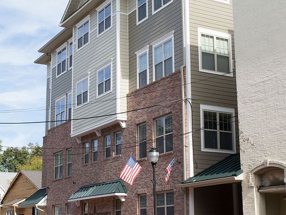2nd image of 6 N Doughty Ave APT 403