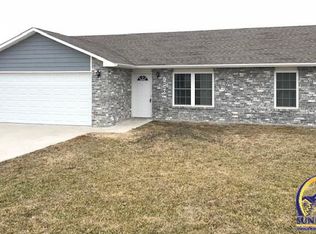 1220 Sunflower Way, Emporia, KS 66801