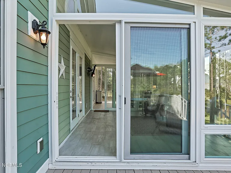 2746 Oak Forest Dr — Photo 43