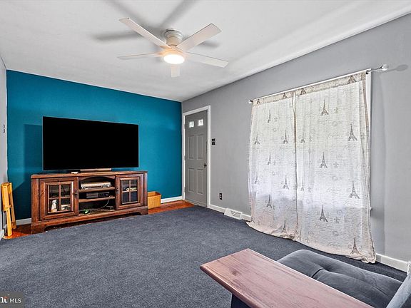 2nd image of 6351 Huntingdon St